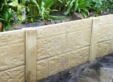 Retaining-Banner